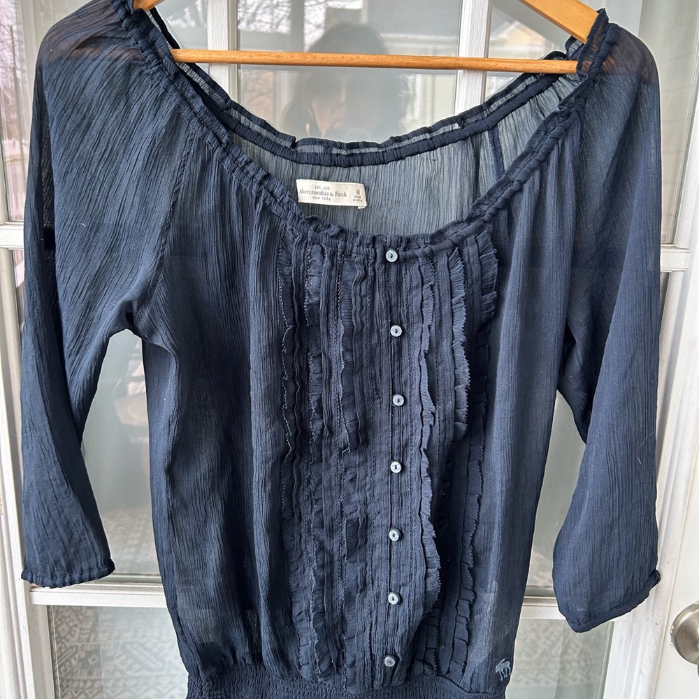 Abercrombie & Fitch deep navy sheer blouse. 3/4 sleeved. Women’s size M